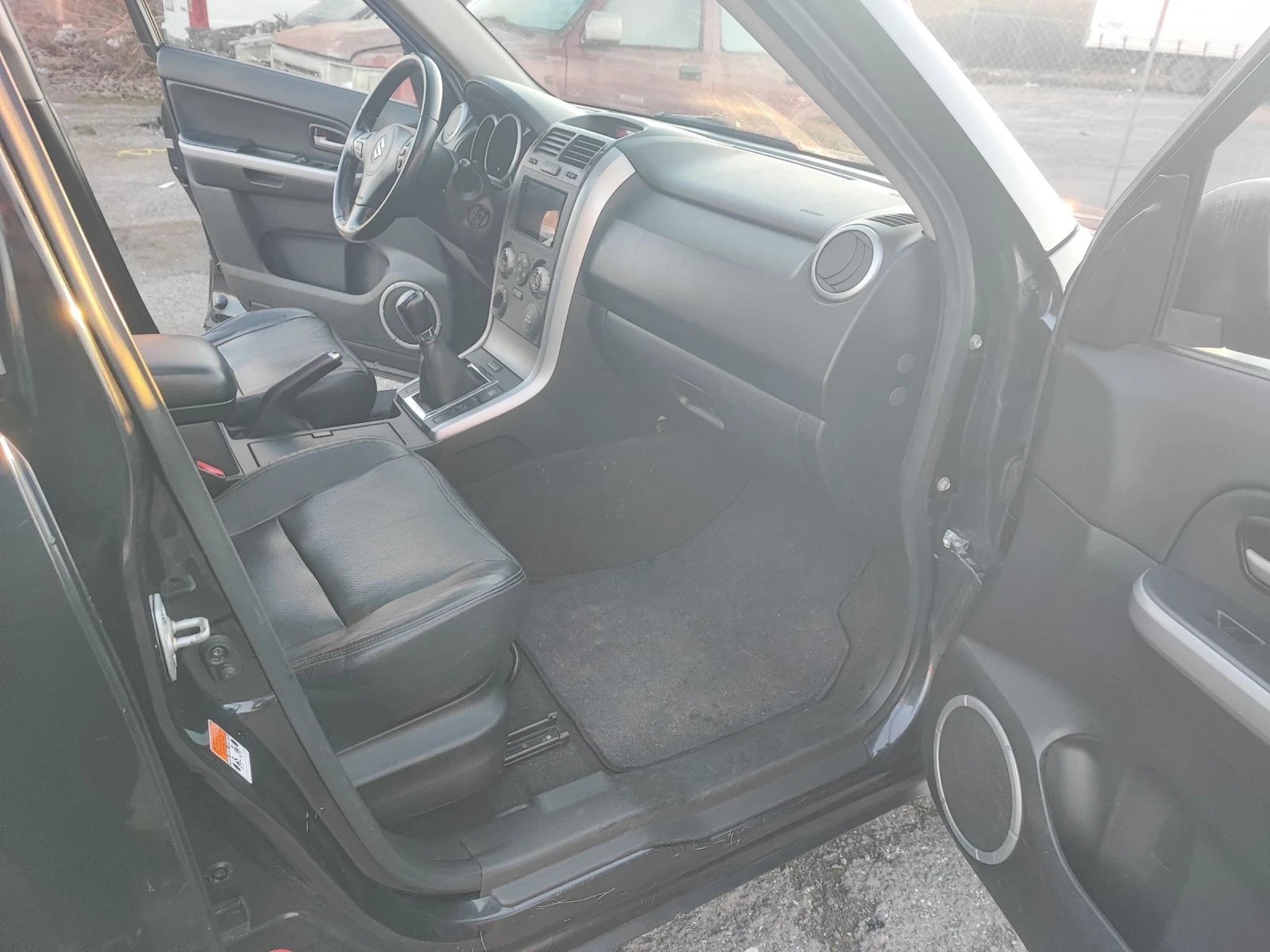 Suzuki Grand vitara, снимка 9 - Автомобили и джипове - 54171378