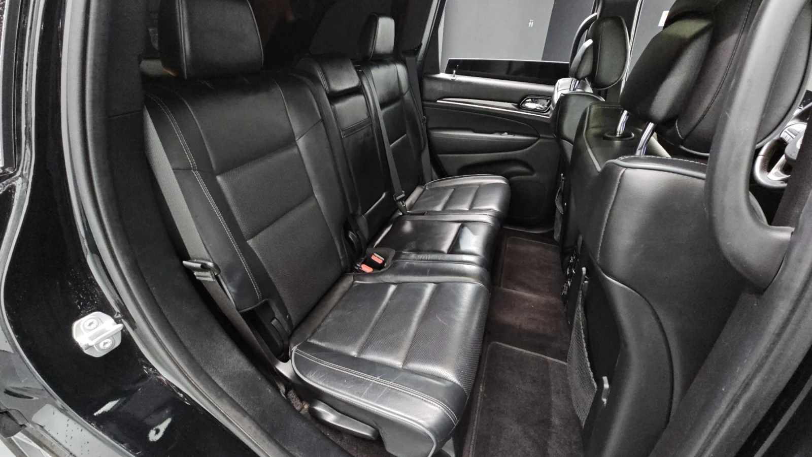 Jeep Grand cherokee OVERLAND MK2/ДИСТРОНИК/ОБДУХ/ПАНО/ВЪЗДУШНО ОКАЧВАН, снимка 10 - Автомобили и джипове - 55015945
