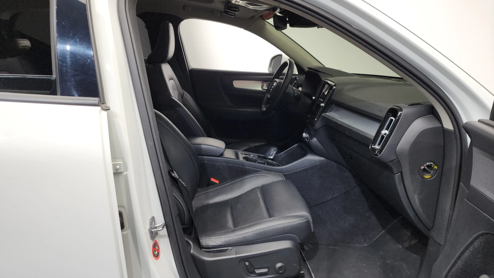 Volvo XC40 B4* Momentum* Navi* Camera*  | Mobile.bg � ����������� 10