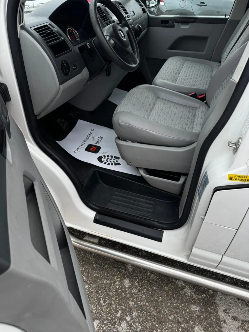 VW Transporter 2.0TDI, КЛИМАТИК, FACELIFT , снимка 10 - Бусове и автобуси - 53490490