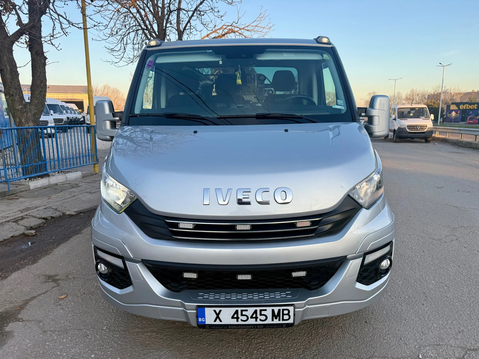 Iveco Daily 35C15 3.0 D СПЕЦИАЛЕН АВТОMOБИЛ - изображение 8