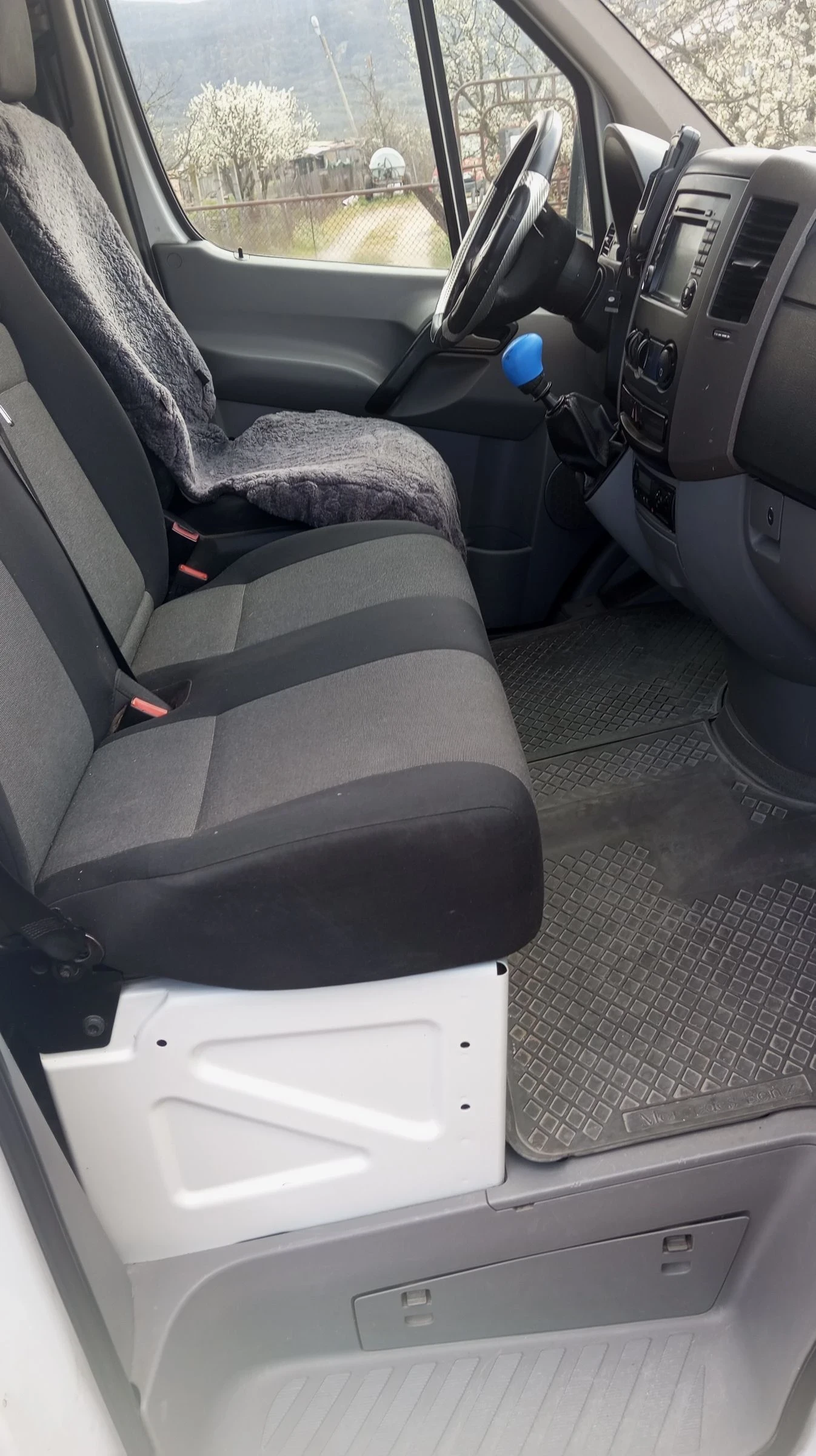 Mercedes-Benz Sprinter 2.2 CDI OM 646, снимка 10 - Бусове и автобуси - 54179148