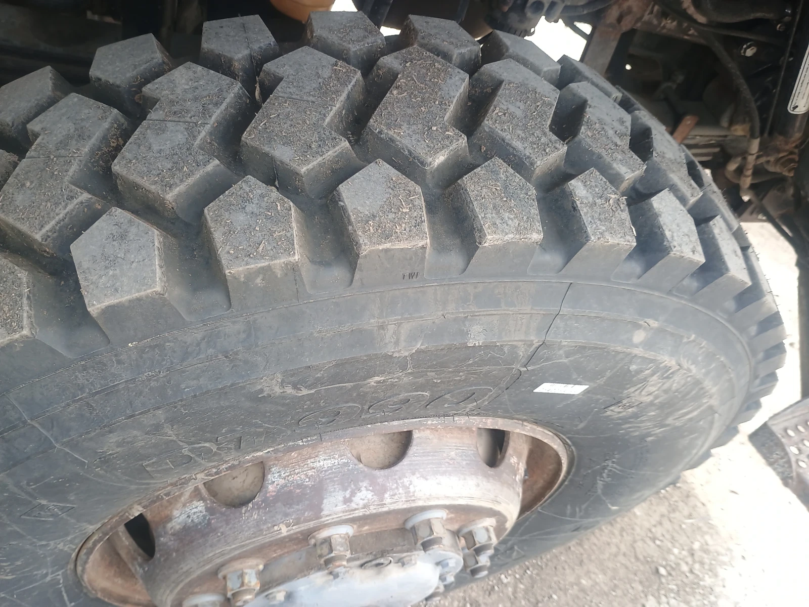 Man Tga 6x6 кран, снимка 6 - Камиони - 54515770