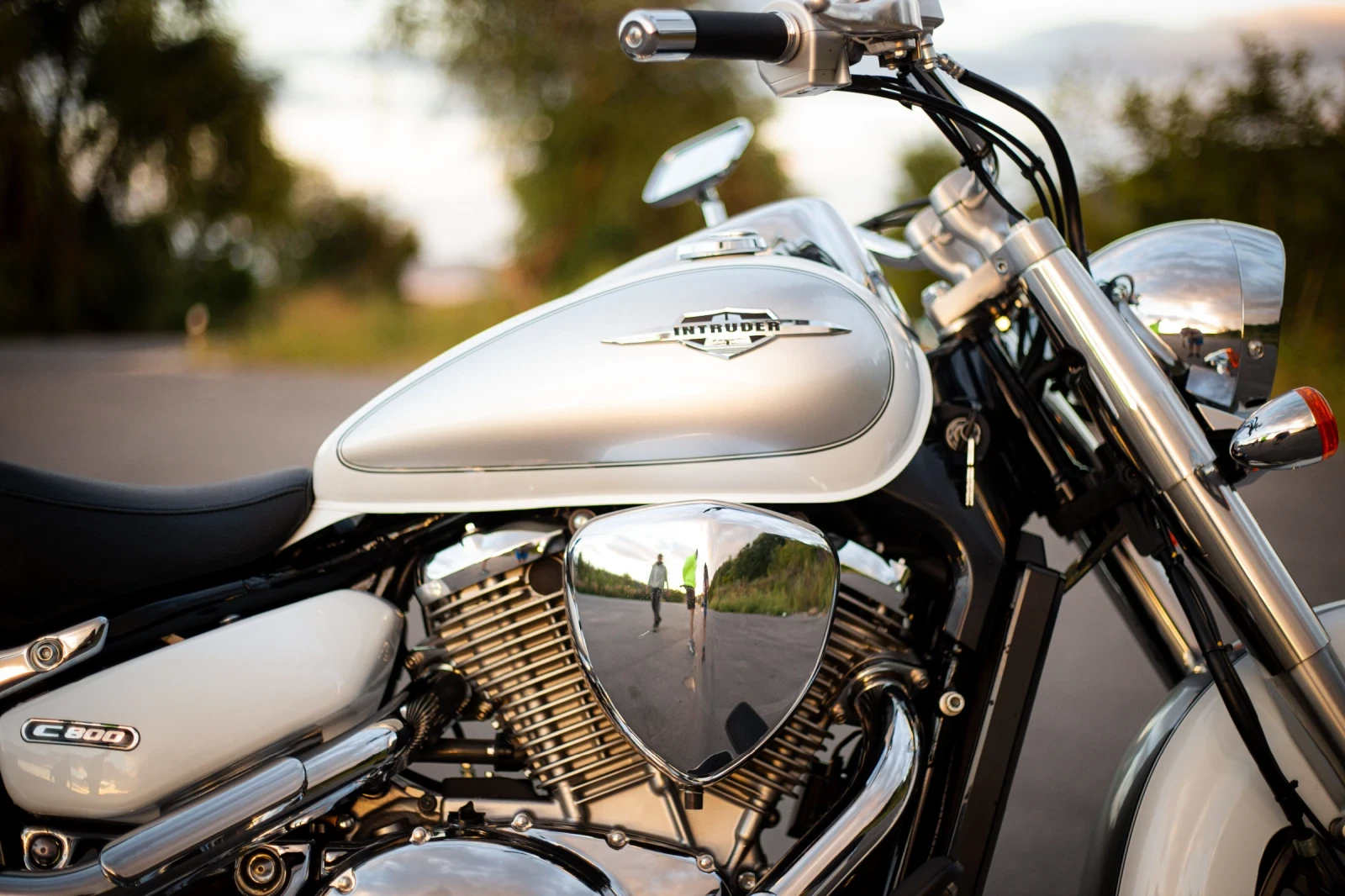 Suzuki Intruder, снимка 11 - Мотоциклети и мототехника - 53978582