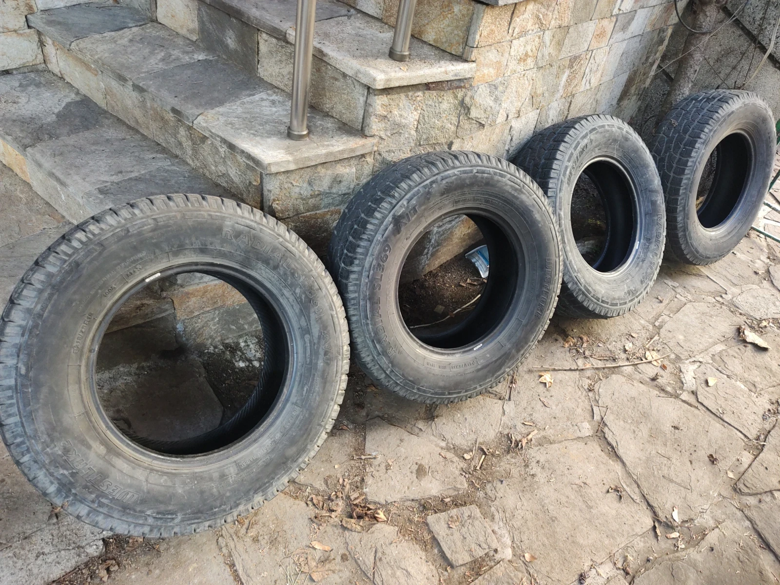���� 215/75R15 | Mobile.bg � ����������� 12