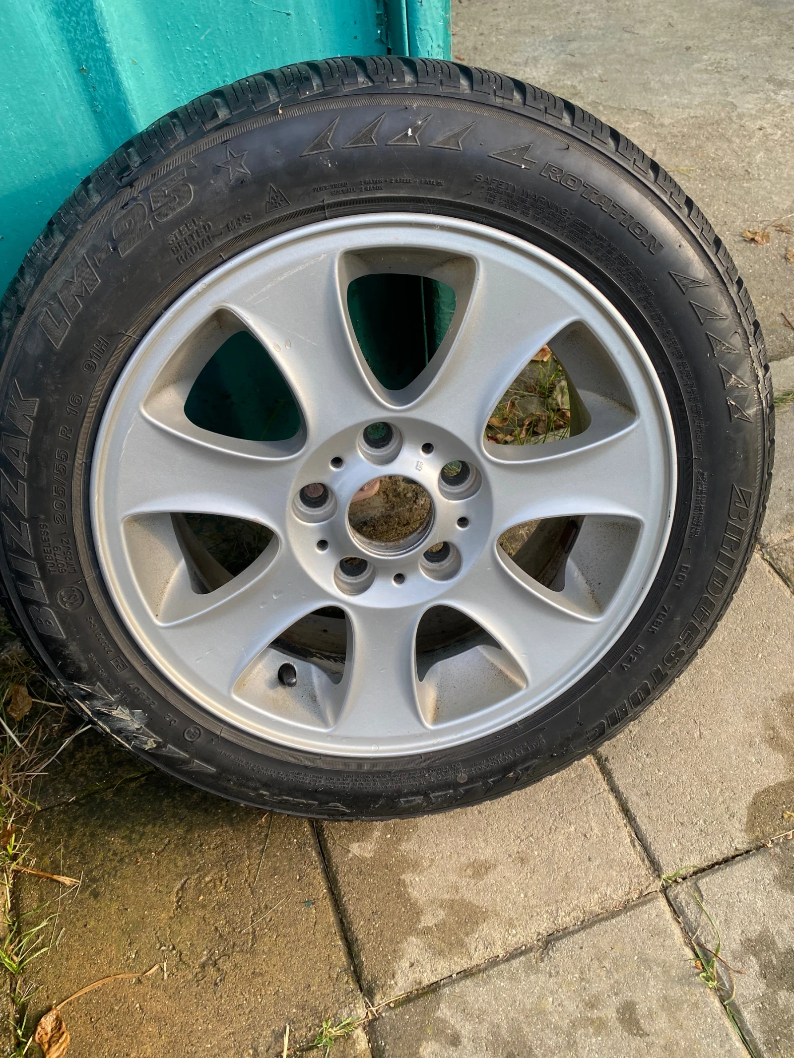 ���� � ������ 205/55R16 | Mobile.bg � ����������� 1