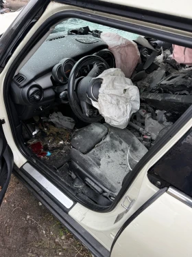 Mini Cooper F55, снимка 8