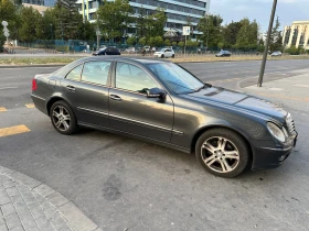 Mercedes-Benz E 320, снимка 2