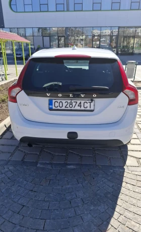 Volvo V60 D4 , снимка 2