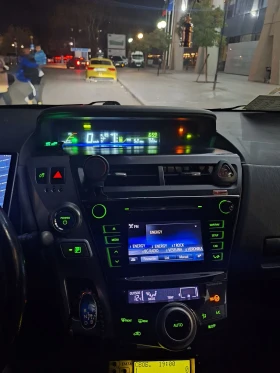 Toyota Prius Prius+ 1.8 hybrid , снимка 5