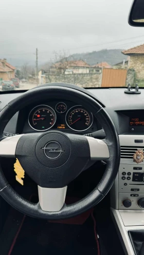 Opel Astra - 2000 € / 3911.66 лв. - 51982513 7