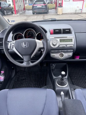 Honda Jazz 1.4 facelift - 2600 € / 5085.16 лв. - 25539900 7