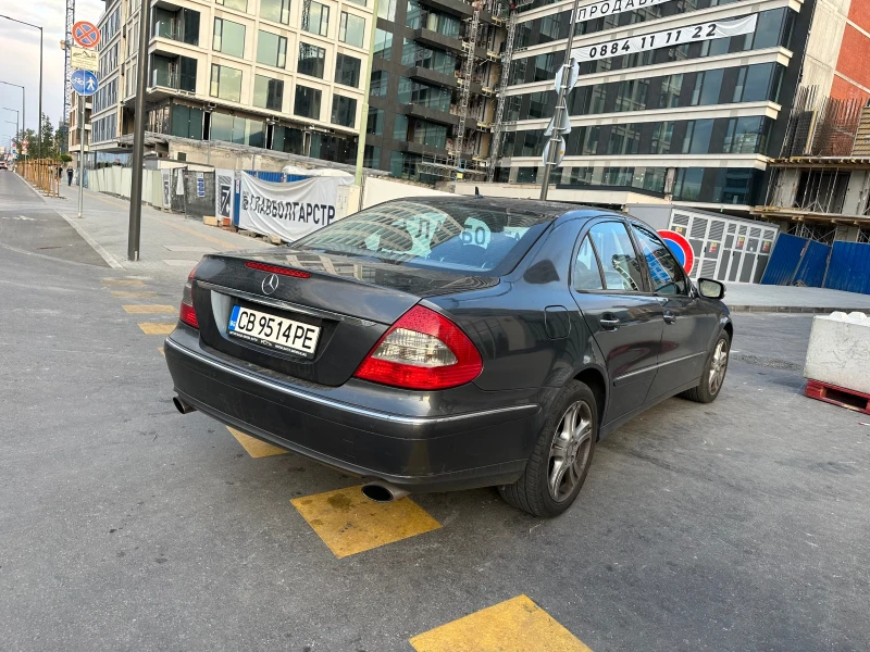 Mercedes-Benz E 320, снимка 4 - Автомобили и джипове - 47164799