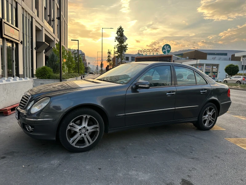 Mercedes-Benz E 320, снимка 1 - Автомобили и джипове - 47164799