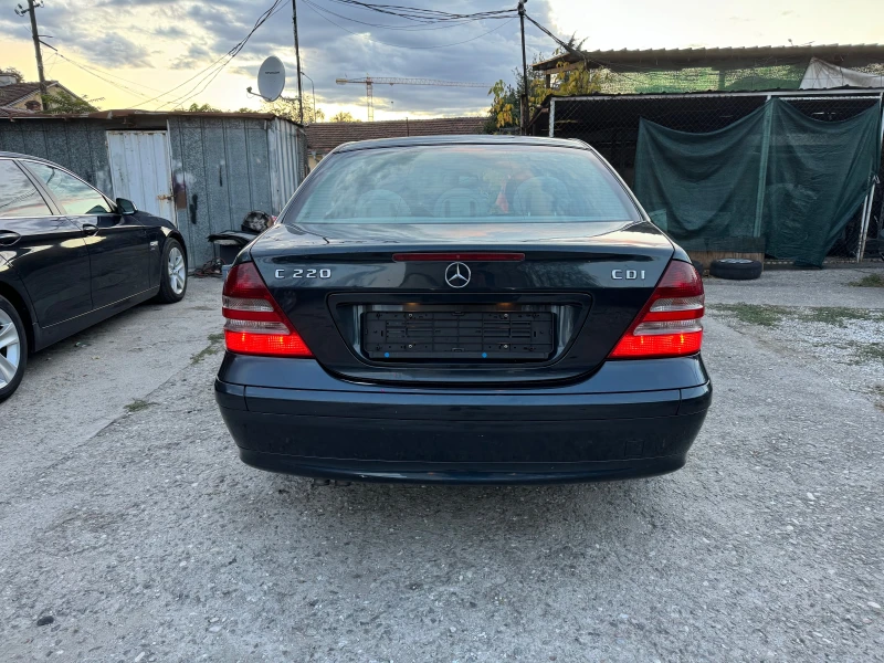 Mercedes-Benz C 220 CDI 150HP AVTOMAT FACELIFT KLIMA 2007G, снимка 6 - Автомобили и джипове - 47526298