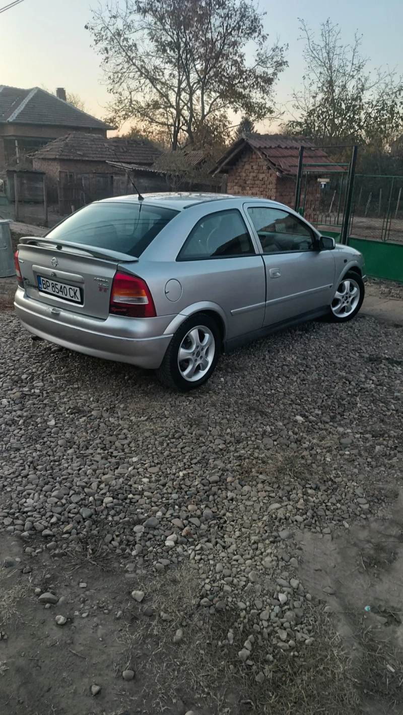 Opel Astra, снимка 4 - Автомобили и джипове - 48006561