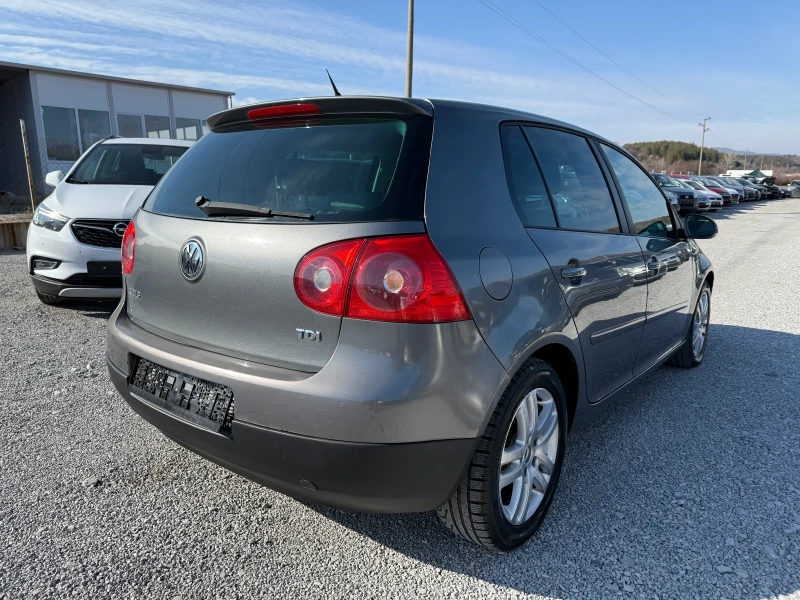 VW Golf 1.9, снимка 6 - Автомобили и джипове - 49139572