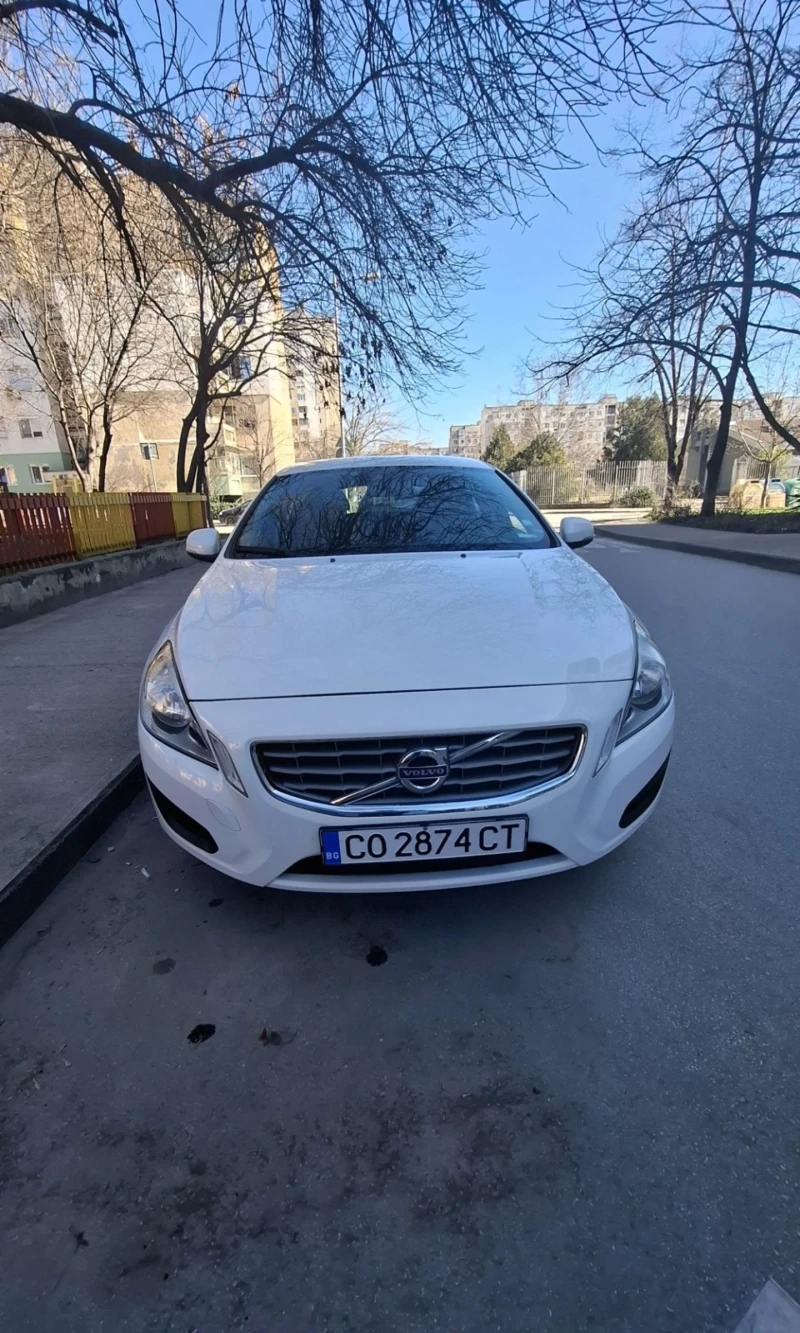 Volvo V60 D4 , снимка 6 - Автомобили и джипове - 49425432