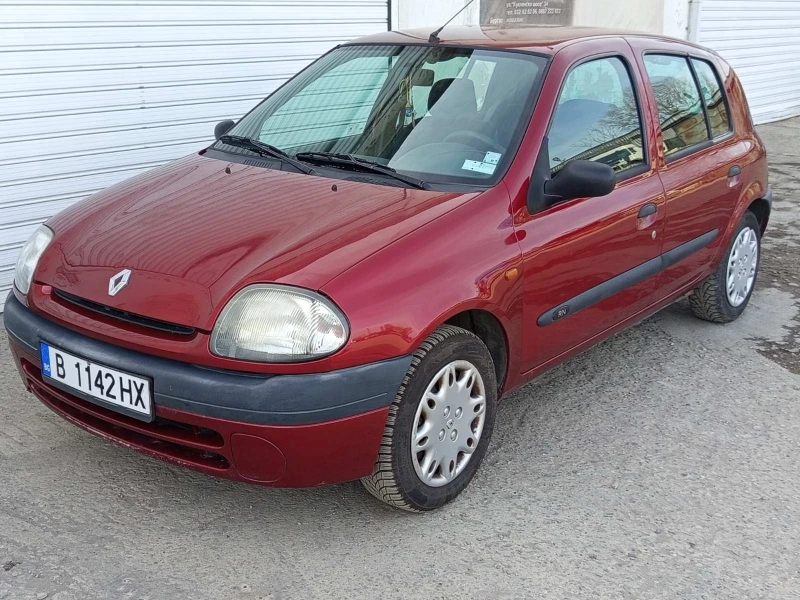 Renault Clio, снимка 4 - Автомобили и джипове - 49452142