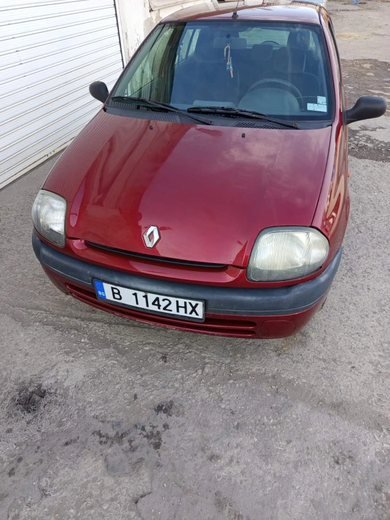 Renault Clio, снимка 9 - Автомобили и джипове - 49452142