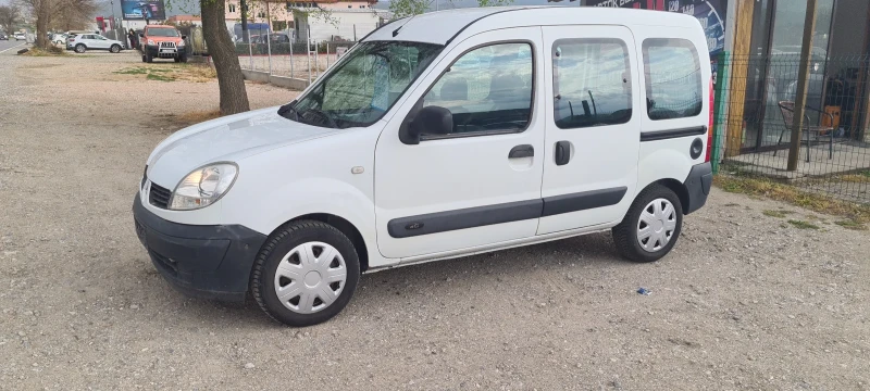 Renault Kangoo 1.5 dci евро 4, снимка 3 - Автомобили и джипове - 52649321
