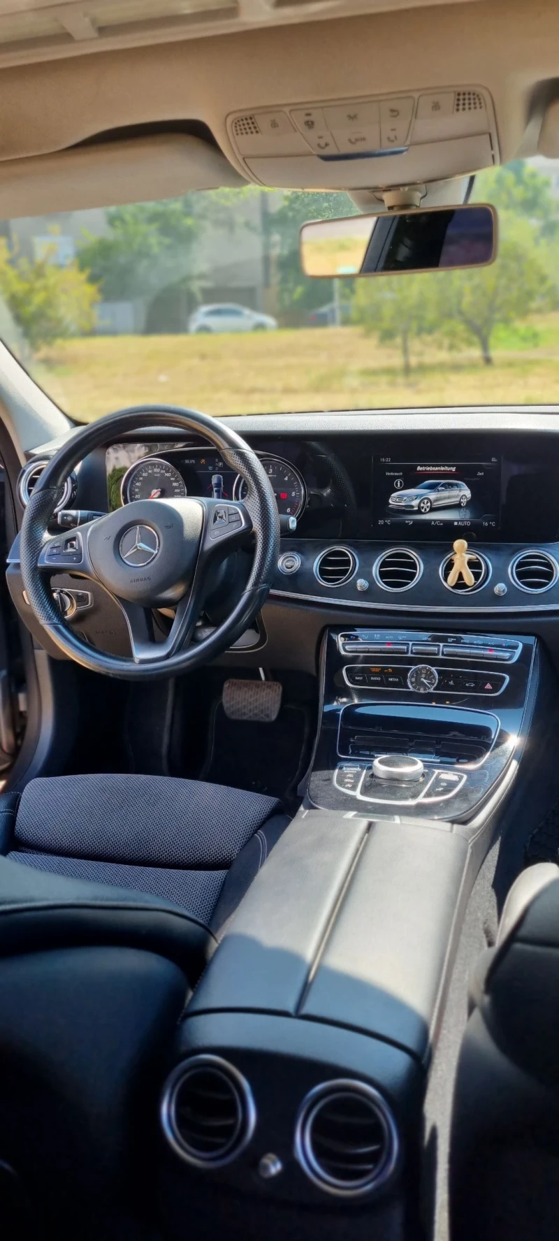 Mercedes-Benz E 220 E220, снимка 12 - Автомобили и джипове - 53043772