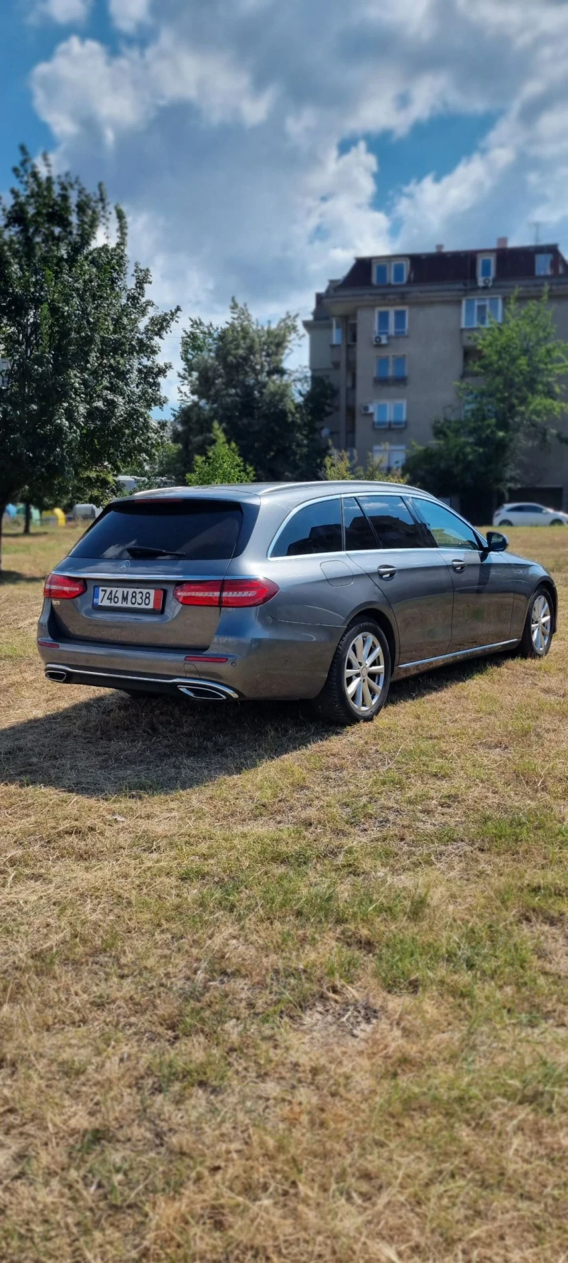 Mercedes-Benz E 220 E220, снимка 4 - Автомобили и джипове - 53043772