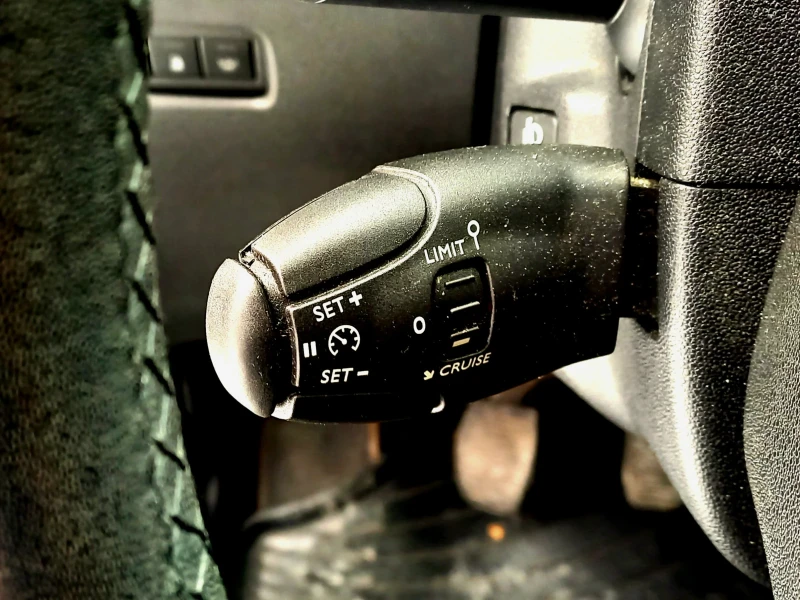 DS DS 3 1.6 HDI Facelift, с регистрация, снимка 12 - Автомобили и джипове - 51706002