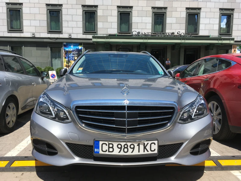 Mercedes-Benz E 250 CDI 4 matic, снимка 2 - Автомобили и джипове - 52126735