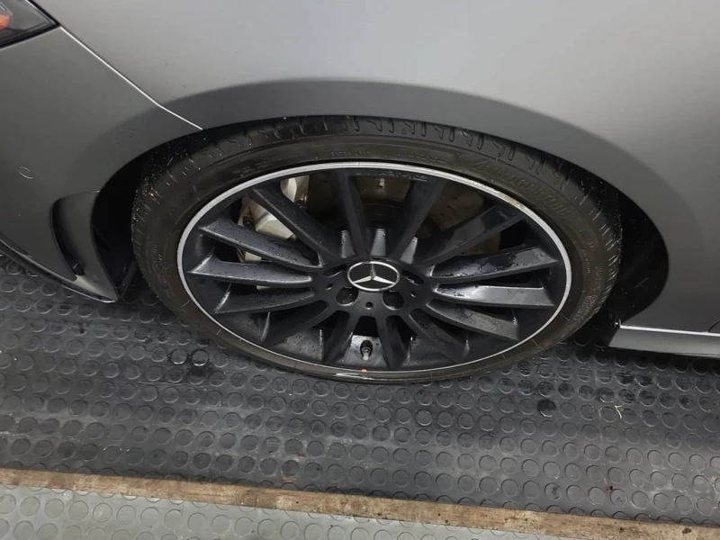 Mercedes-Benz CLA AMG 35  CARFAX, снимка 17 - Автомобили и джипове - 53089635