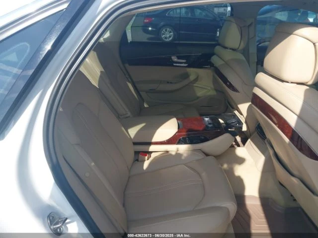 Audi A8 Long* , Клип Двигател*  - изображение 8