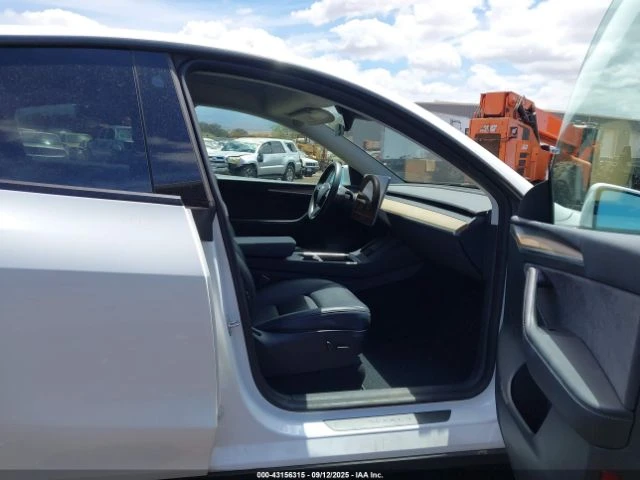 Tesla Model Y LONG RANGE* DUAL MOTOR*  * 40 *  | Mobile.bg   5