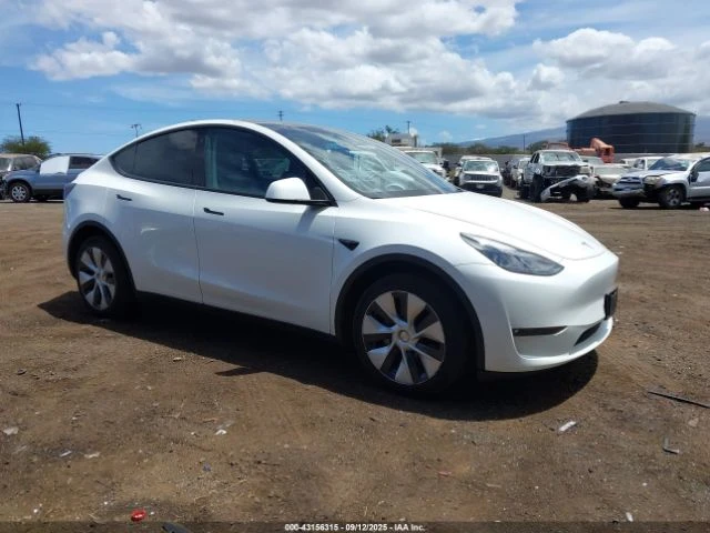 Tesla Model Y LONG RANGE* DUAL MOTOR* ПЪЛНО ОБОРУДВАНЕ* 40к км*  - 44900 лв. / 22957.01 € - 54639631 1