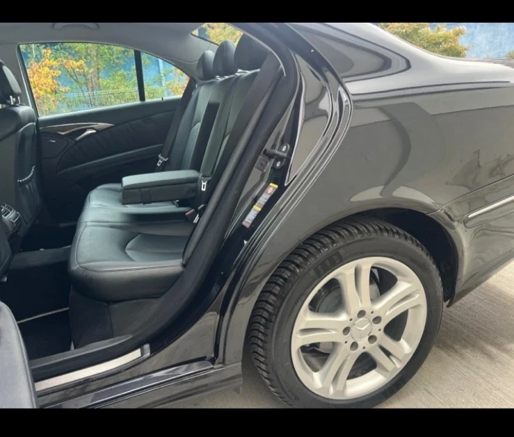 Mercedes-Benz E 280, снимка 14 - Автомобили и джипове - 53969145