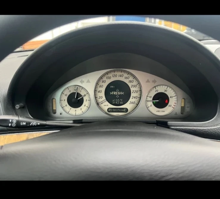 Mercedes-Benz E 280, снимка 15 - Автомобили и джипове - 53969145