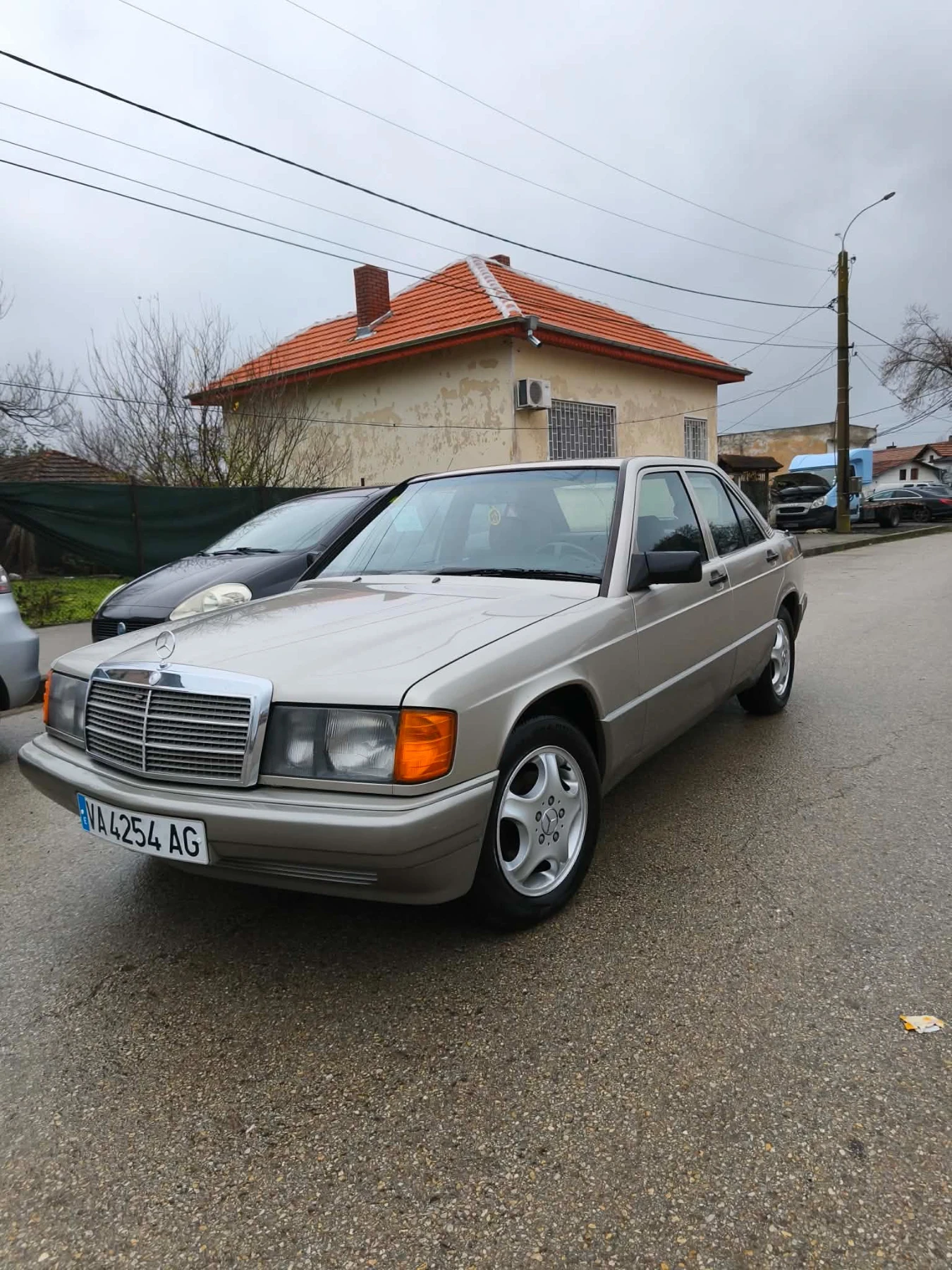 Mercedes-Benz 190, снимка 1