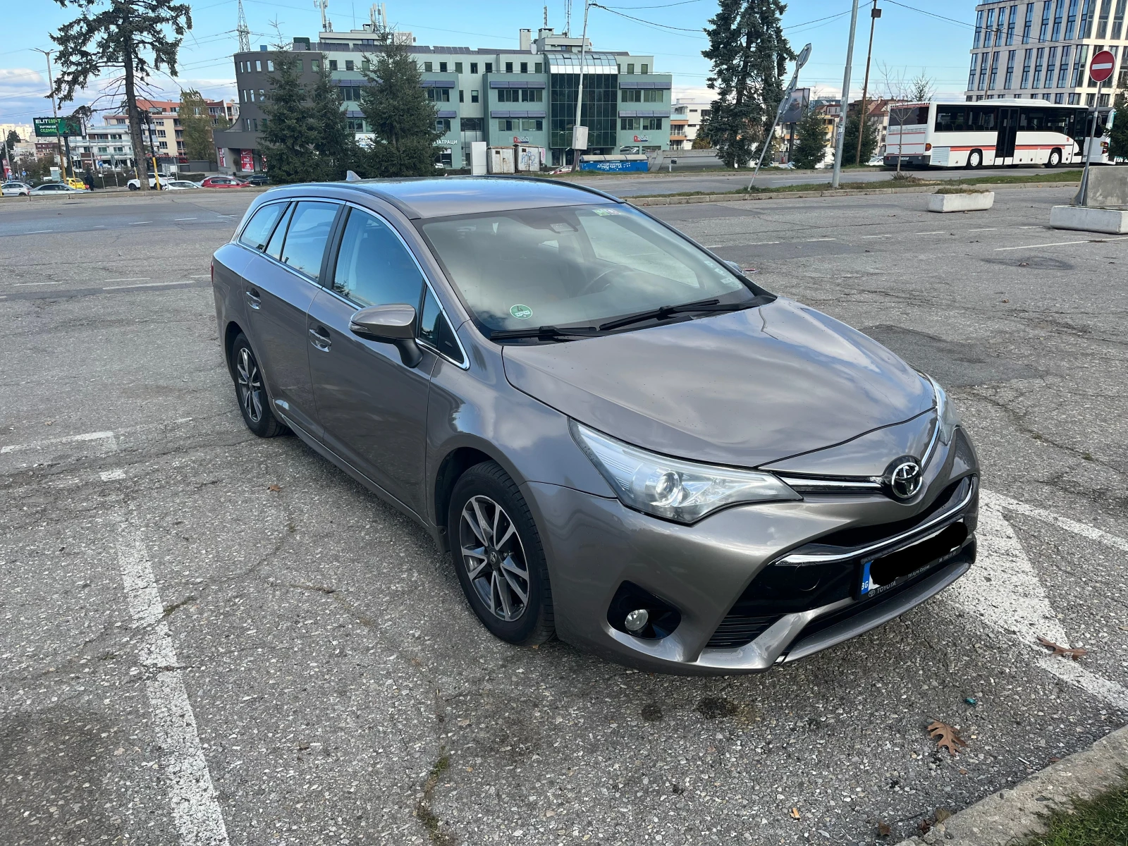 Toyota Avensis  - изображение 5