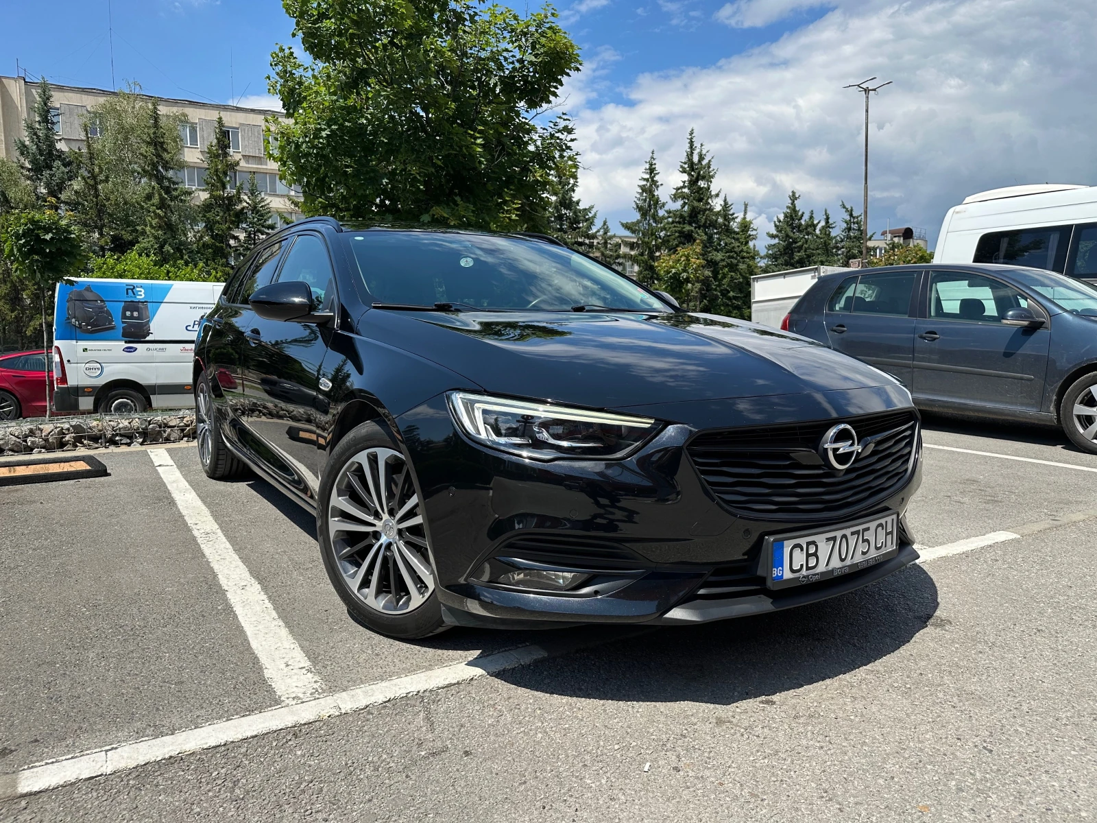 Opel Insignia Sports Tourer 2.0d Automatic Innovation  - изображение 2