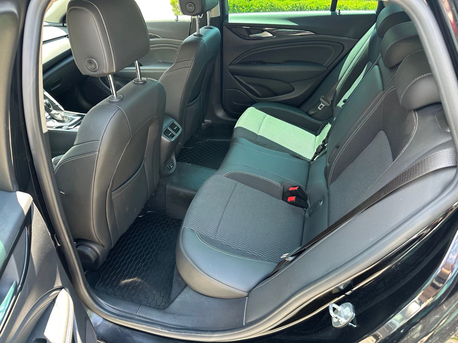 Opel Insignia Sports Tourer 2.0d Automatic Innovation  - изображение 9