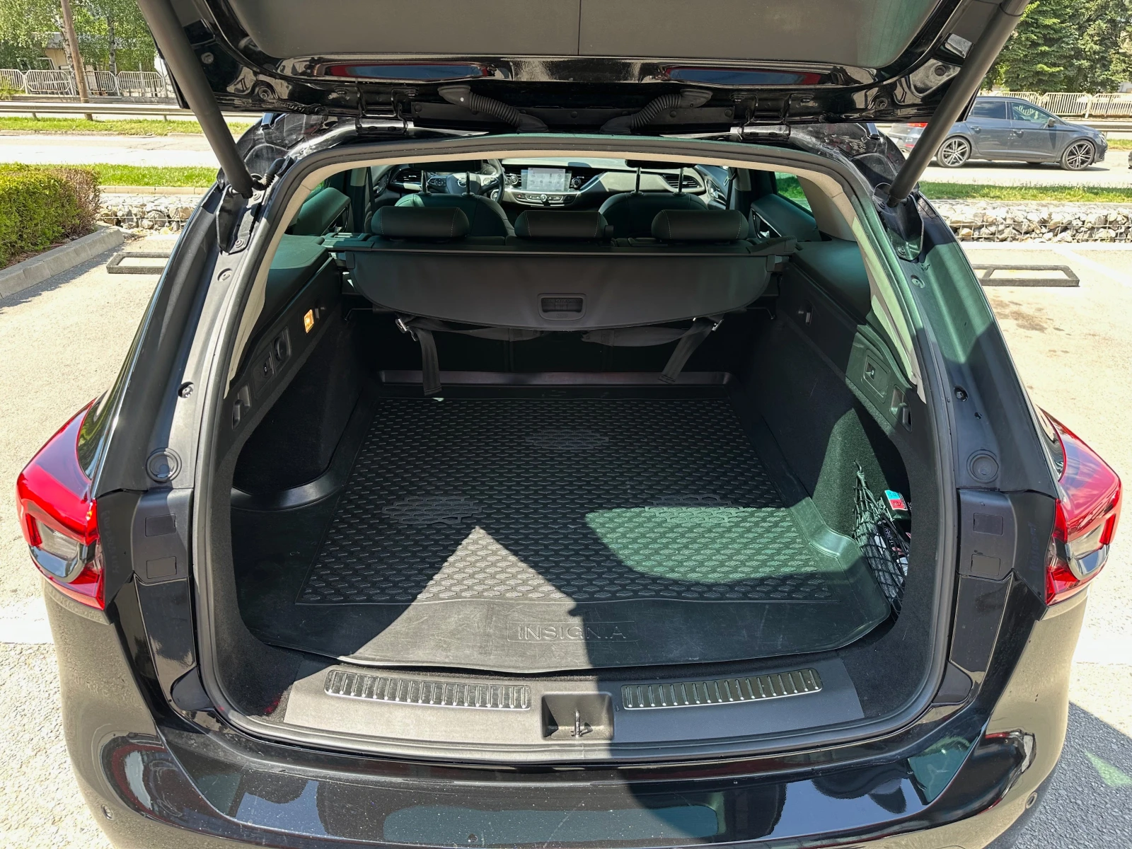 Opel Insignia Sports Tourer 2.0d Automatic Innovation  - изображение 10