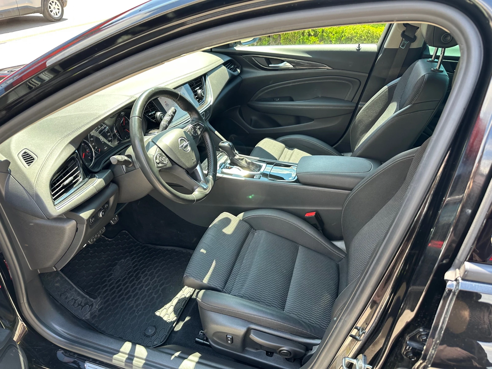Opel Insignia Sports Tourer 2.0d Automatic Innovation  - изображение 8