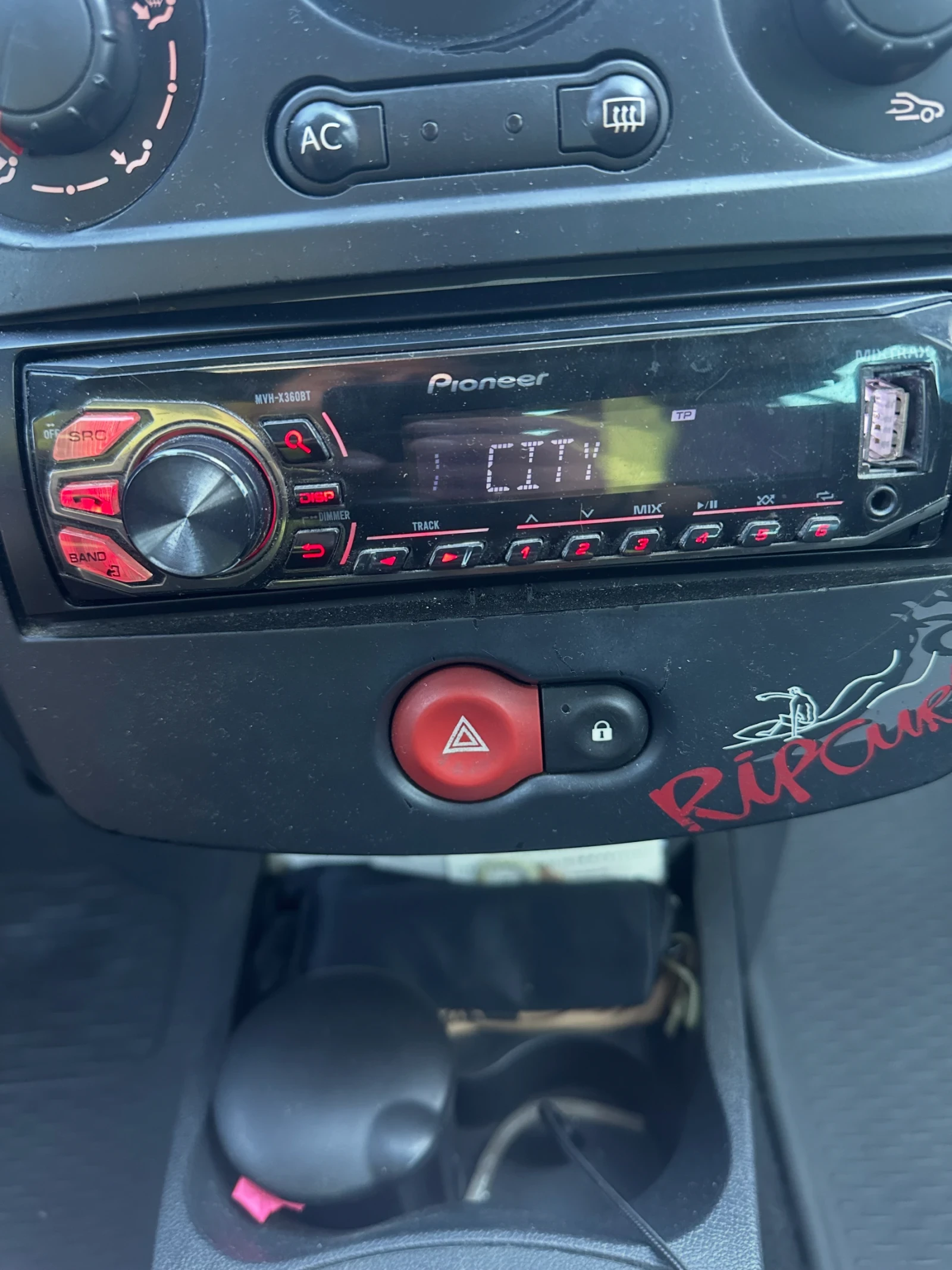 Renault Clio 1, 2 газ/бензин - изображение 7