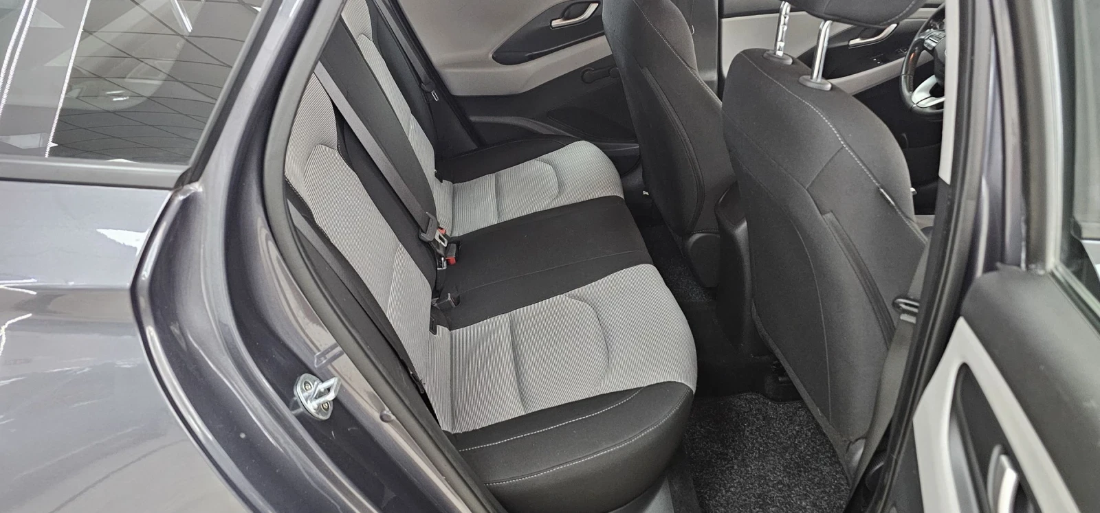 Hyundai I30 1.6d нави Германия Лизинг  - изображение 8