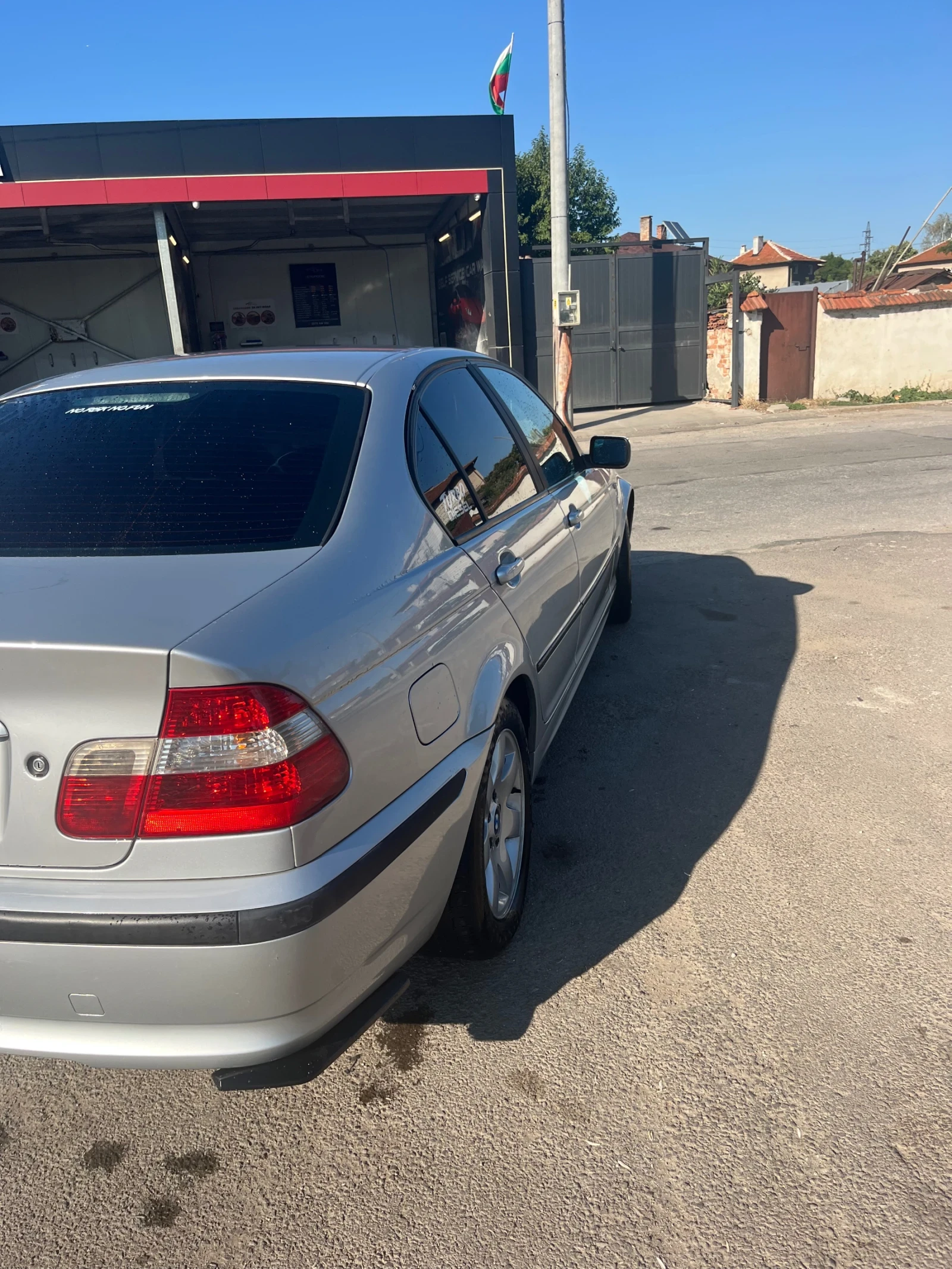 BMW 320 Facelift  - изображение 2