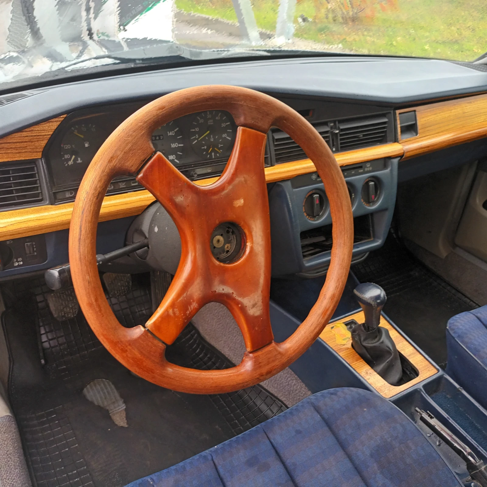 Mercedes-Benz 190 | Mobile.bg   7