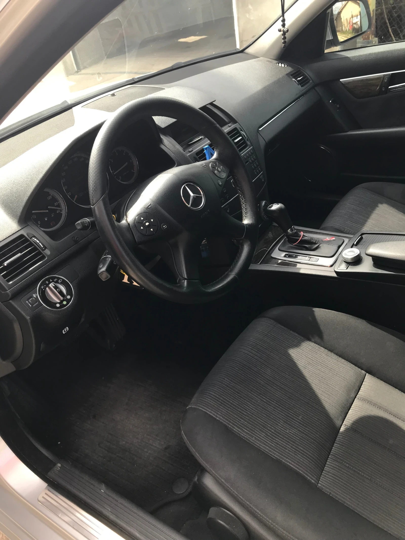 Mercedes-Benz C 220  - изображение 8