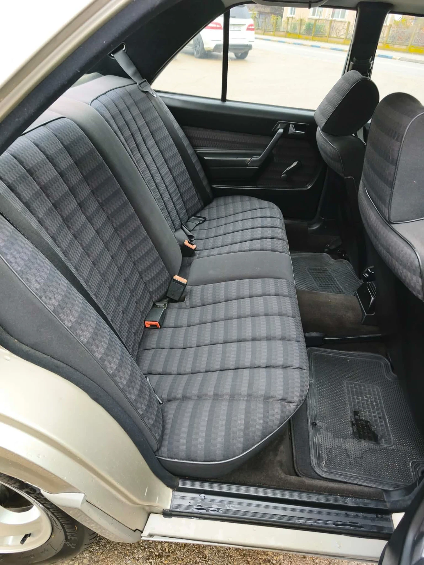 Mercedes-Benz 190 | Mobile.bg   5