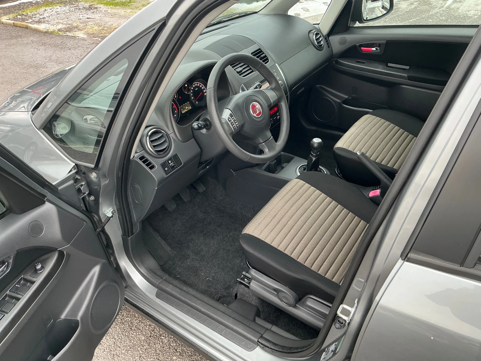 Fiat Sedici 1.6 i 4x4 | Mobile.bg � ����������� 13