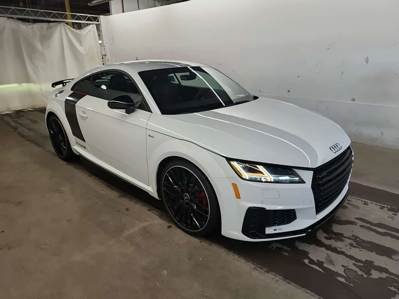 Audi Tt  45 TFSI QUATTRO| ALCANTARA| 2 КЛЮЧА| CARFAX, снимка 2 - Автомобили и джипове - 53894543