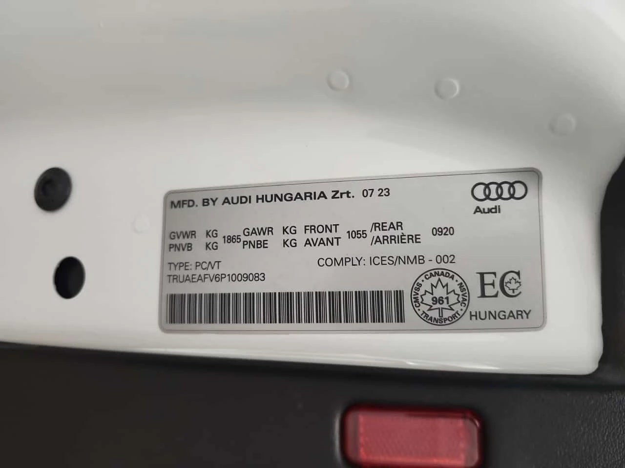 Audi Tt  45 TFSI QUATTRO| ALCANTARA| 2 КЛЮЧА| CARFAX, снимка 15 - Автомобили и джипове - 53894543